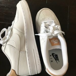 AIR FORCE ONE - Size 8 Women